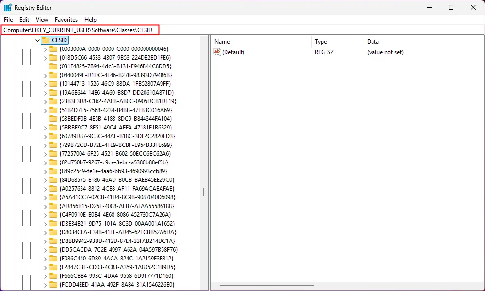 Điều hướng đến khóa CLSID trong Trình chỉnh sửa Registry của Windows 11
