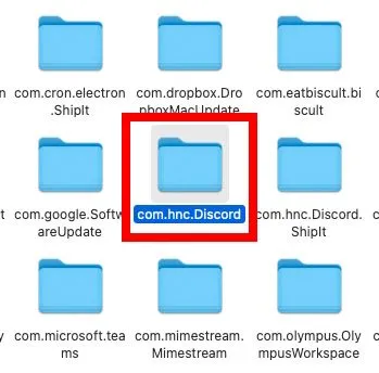 Khung chữ nhật đỏ quanh thư mục com.hnc.Discord