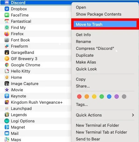 Khung chữ nhật đỏ quanh tùy chọn Move to Trash trên ứng dụng Discord được chọn