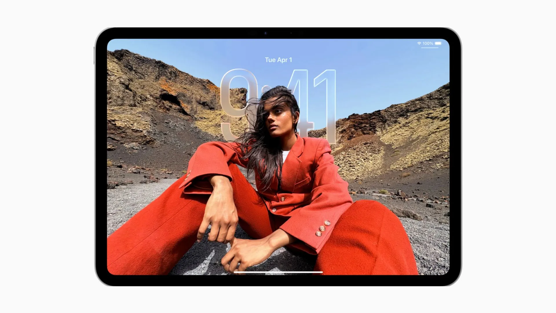 Màn hình khóa iPadOS 26 hiển thị thời gian thích ứng và hiệu ứng Spatial Scenes.