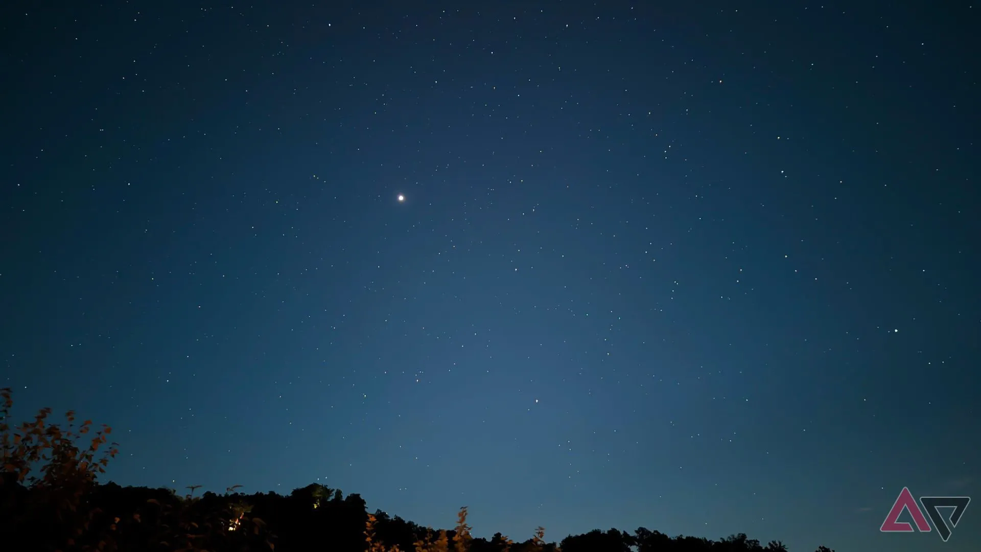 Ví dụ ảnh chụp bầu trời đêm bằng chế độ Astrophotography trên Pixel