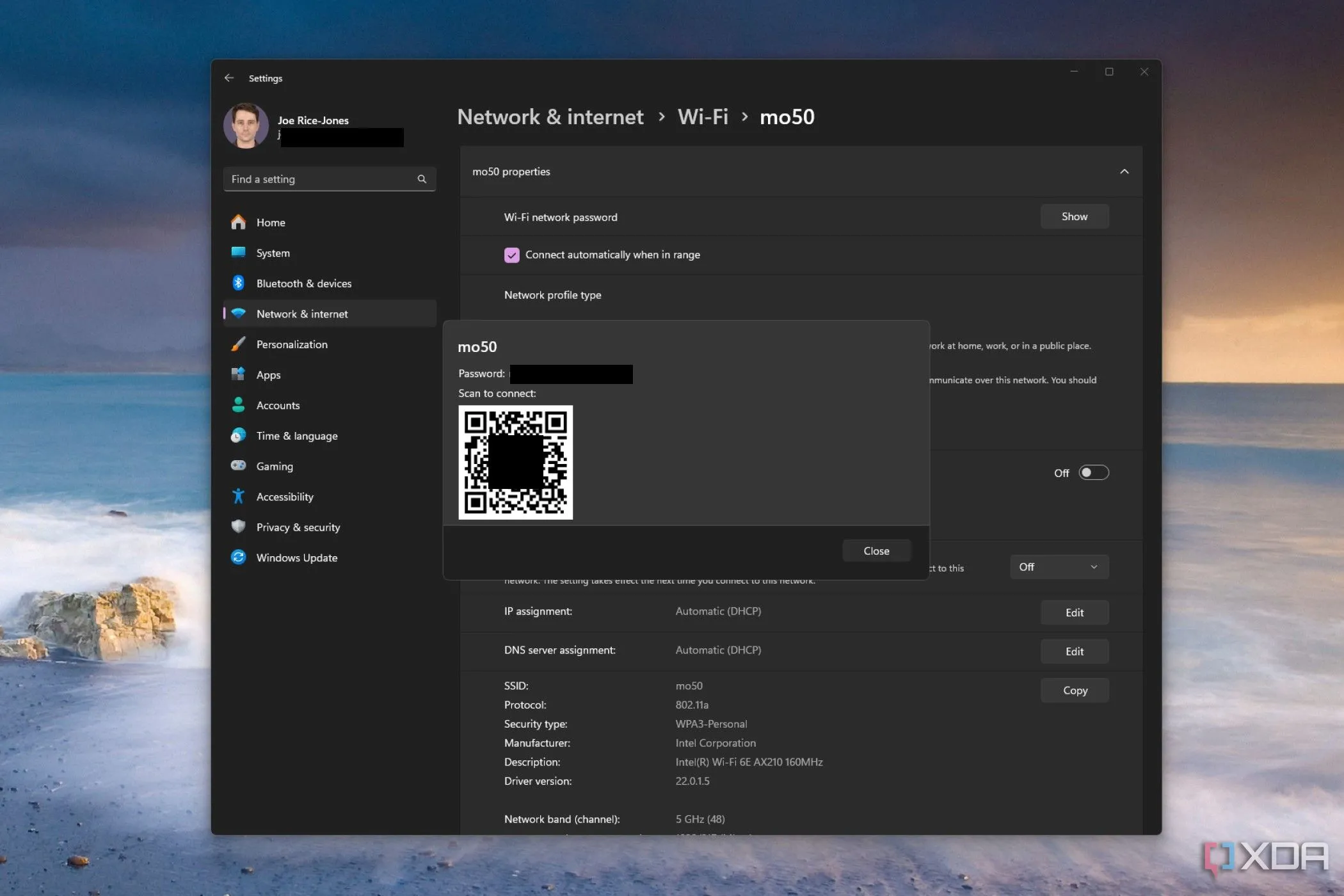 Ảnh chụp màn hình menu Wi-Fi của Windows 11, hiển thị mã QR để chia sẻ mật khẩu Wi-Fi một cách nhanh chóng và tiện lợi.