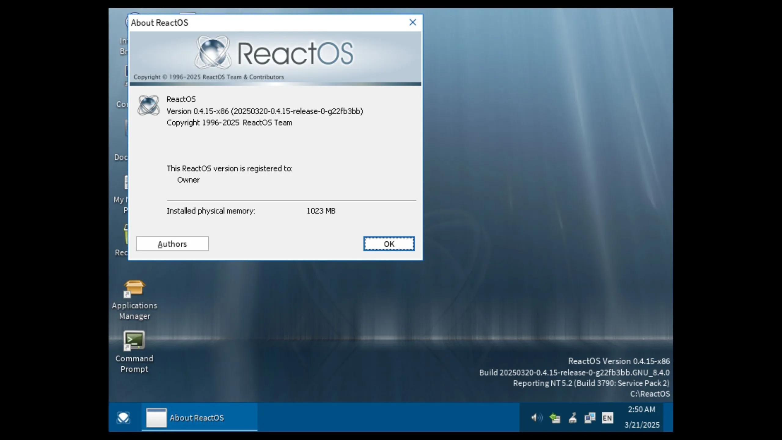 Giao diện màn hình desktop của ReactOS 0.4.15 với các cửa sổ ứng dụng và thanh tác vụ