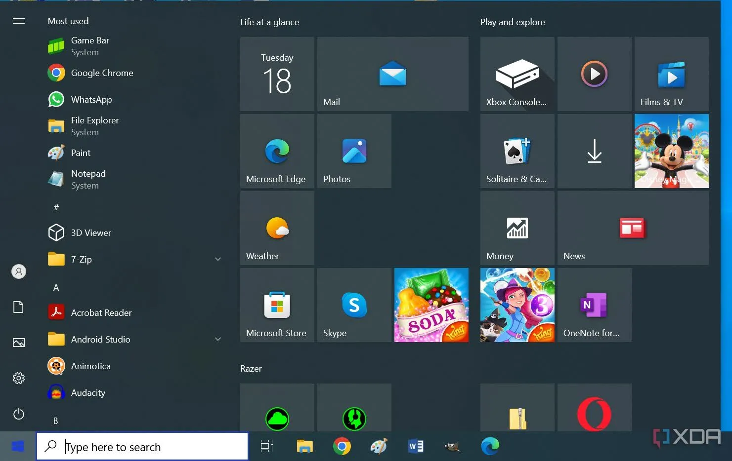 Giao diện Menu Start quen thuộc của Windows 10, hiển thị danh sách ứng dụng và các tile sống động.