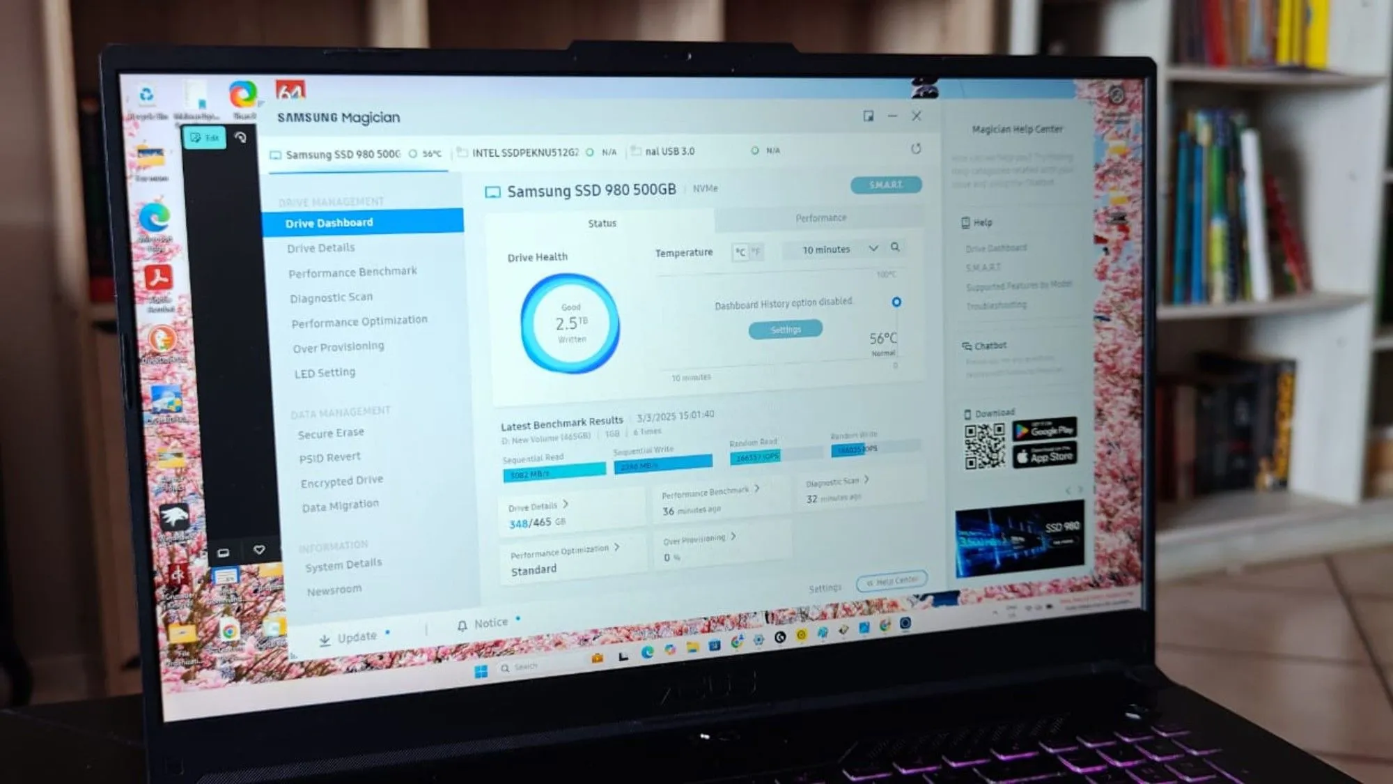 Giao diện phần mềm DiskCheckup hiển thị thông tin sức khỏe SSD