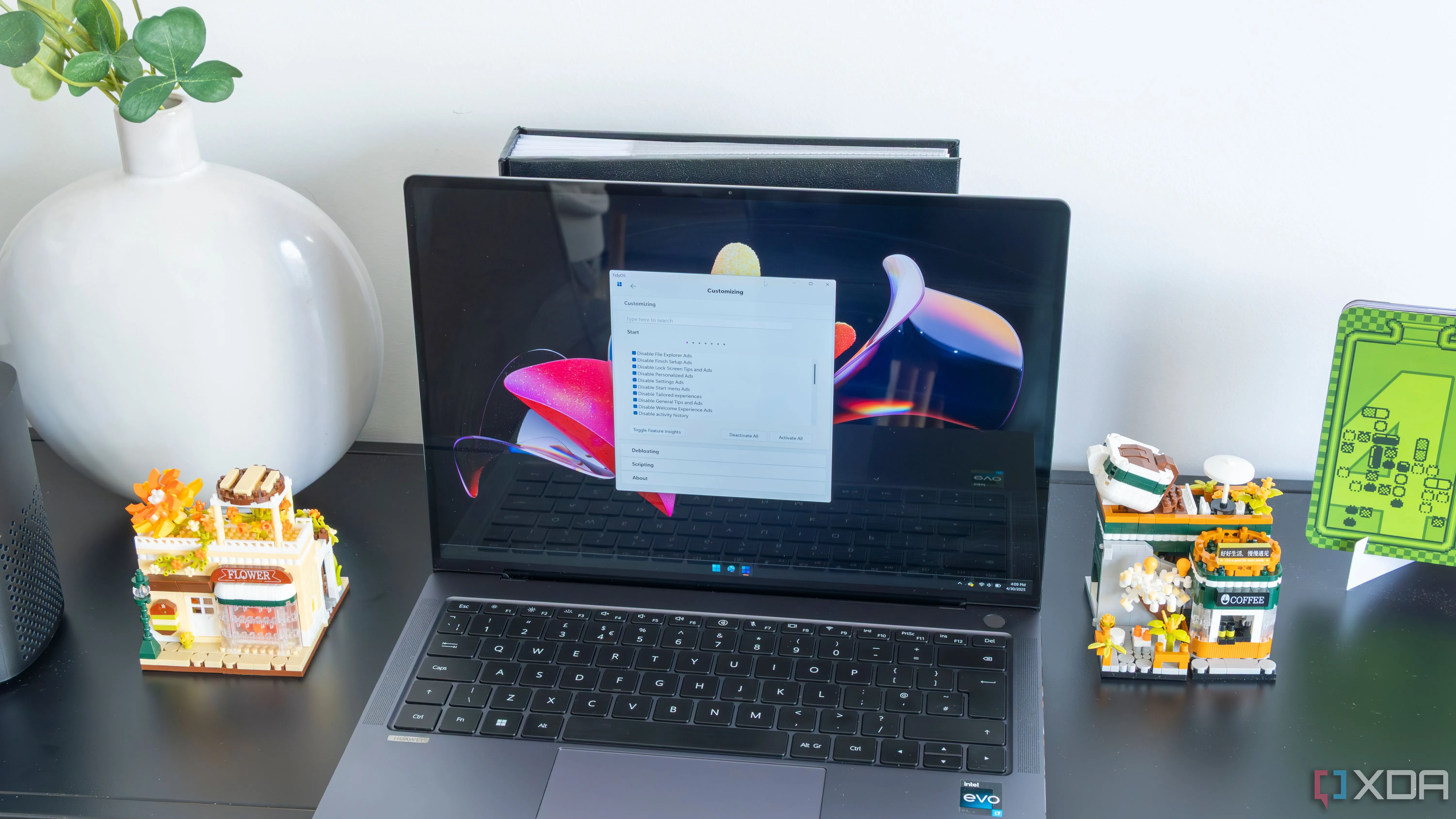 Laptop chạy TidyOS trên Windows 11