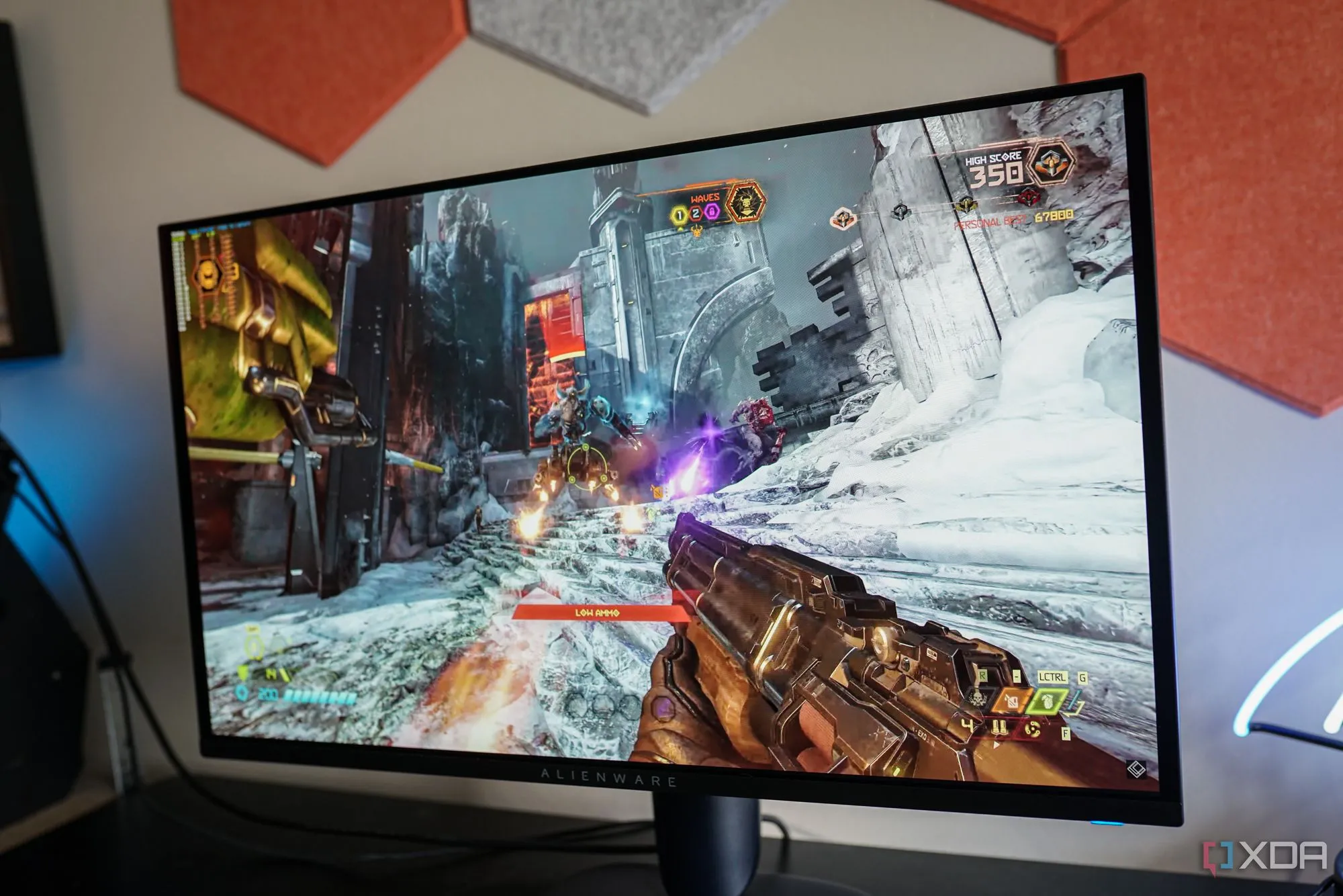 Trải nghiệm chơi game trên màn hình Alienware có khả năng điều chỉnh linh hoạt, tối ưu góc nhìn