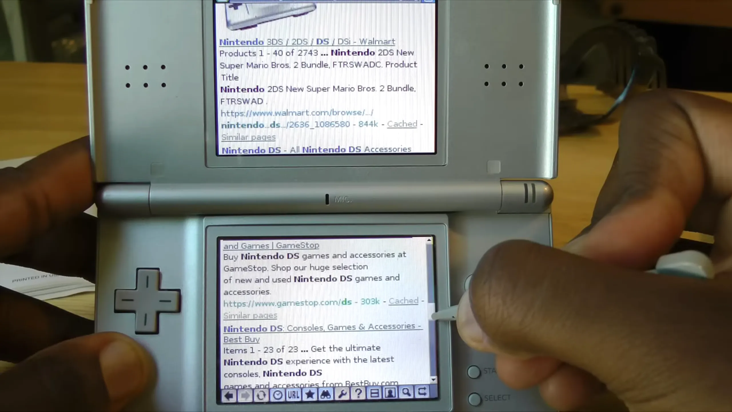 Trình duyệt Nintendo DS hiển thị kết quả tìm kiếm Google
