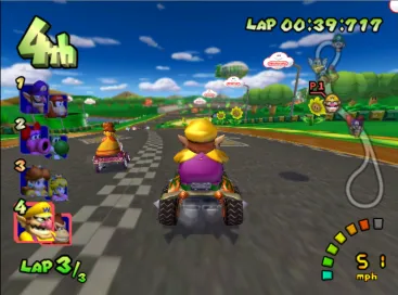 Ảnh chụp màn hình game Mario Kart Double Dash qua giả lập Dolphin Emulator, cho thấy hai nhân vật trên một chiếc kart đang thực hiện cú trượt để vào cua, minh họa tính năng độc đáo hai người chơi trên một xe
