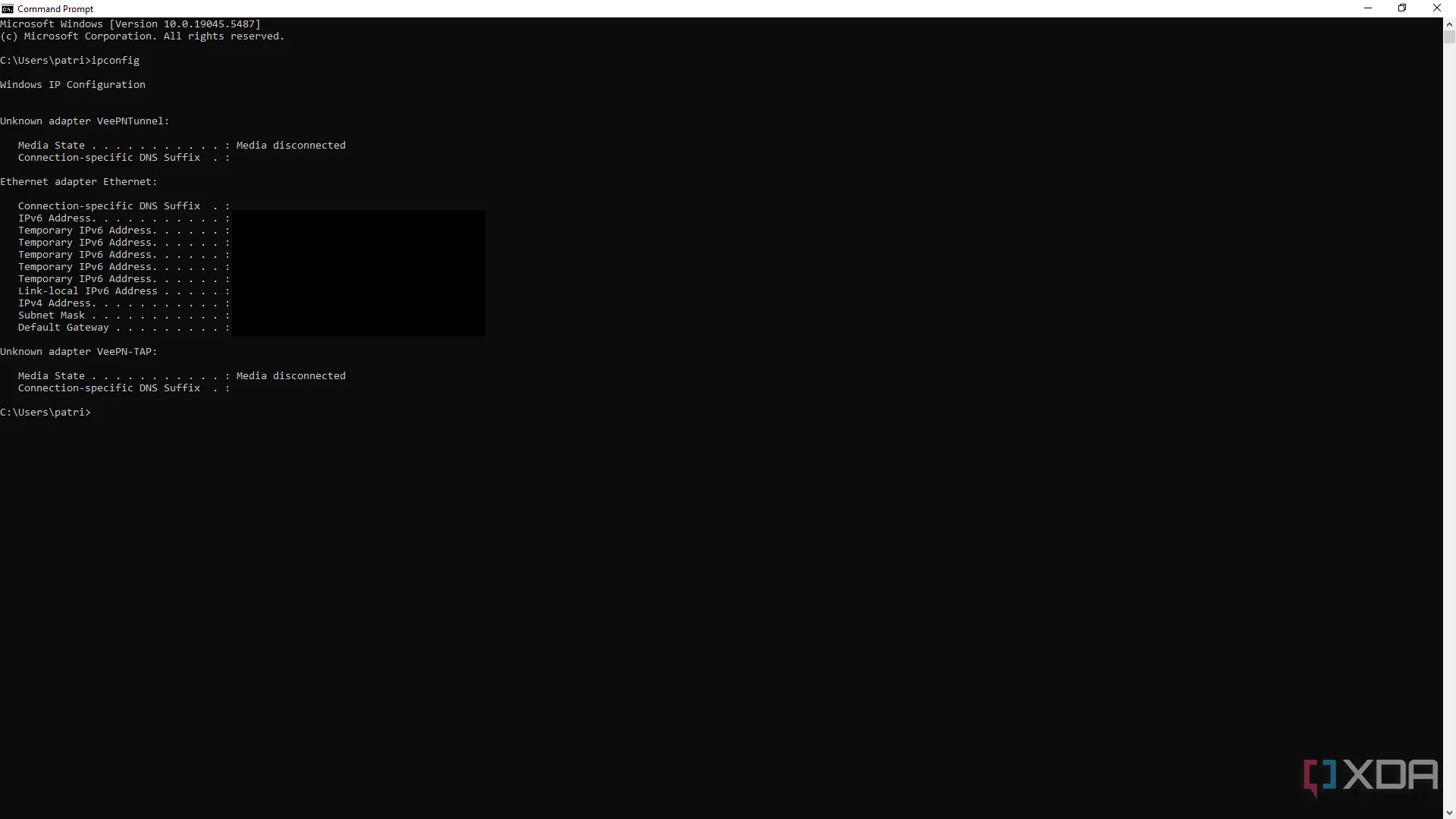 Ảnh chụp màn hình kết quả của lệnh ipconfig trong Command Line, hiển thị thông tin cấu hình mạng.