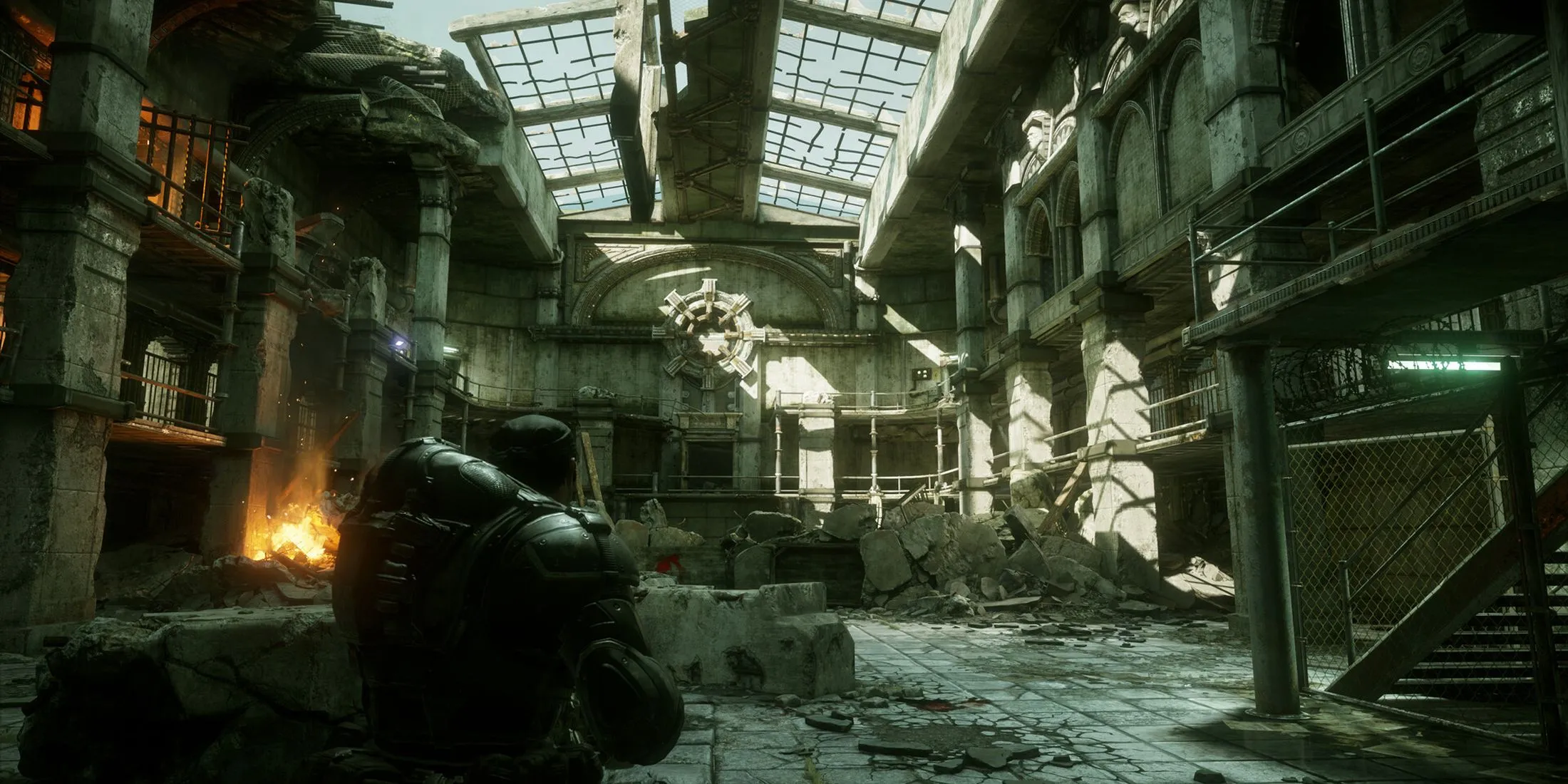 Ảnh chụp màn hình từ Gears of War: Reloaded với Marcus Fenix và đồng đội