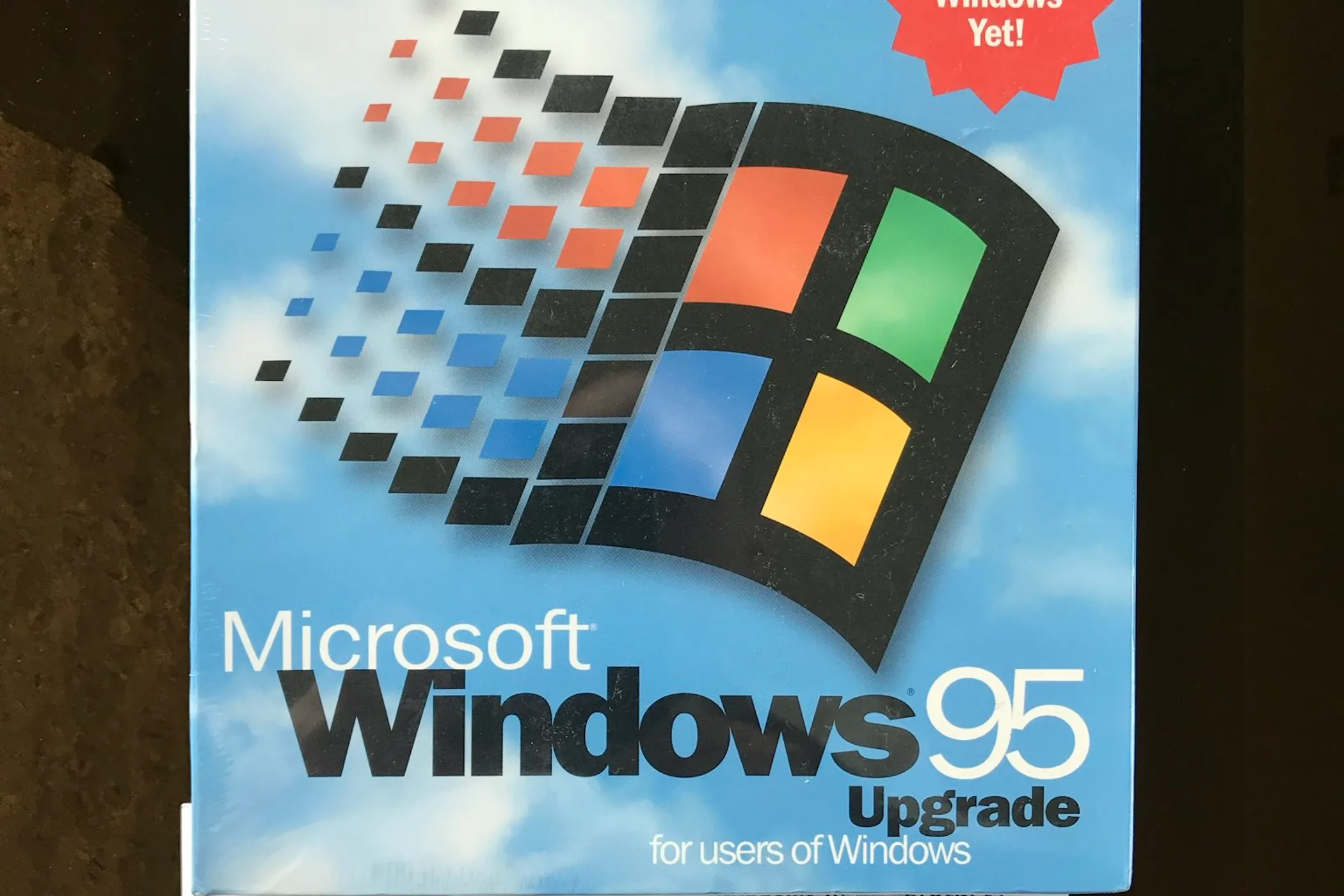 Bản sao đầu tiên của hệ điều hành Windows 95, đánh dấu bước ngoặt trong lịch sử PC gaming và sự ra đời của DirectX
