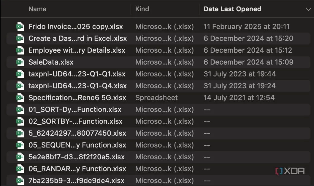Các biểu tượng định dạng tệp Excel .xls và .xlsx, tượng trưng cho khả năng tương thích rộng rãi