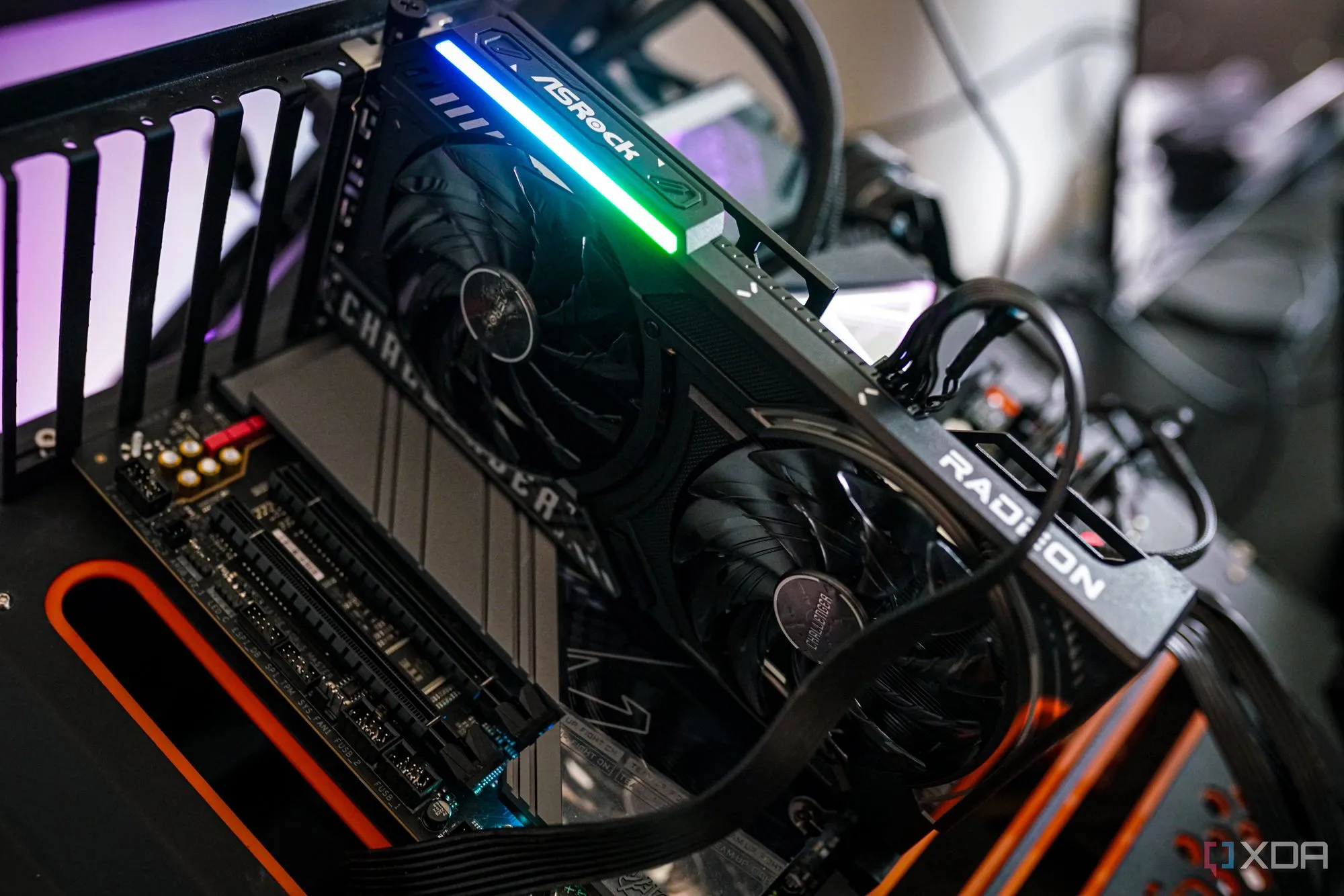 Card đồ họa AMD Radeon RX 9060 XT 8GB