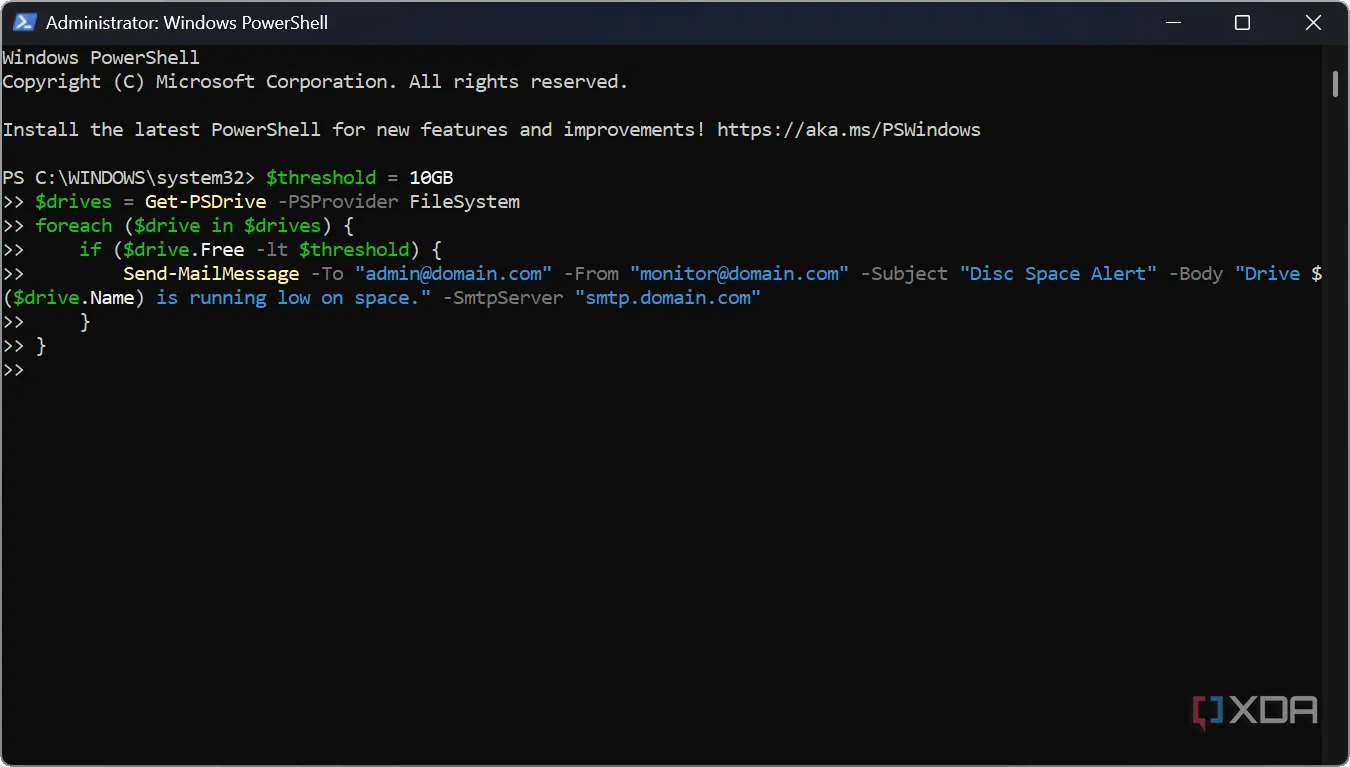 Đoạn script PowerShell dùng để giám sát dung lượng ổ đĩa và cảnh báo khi sắp hết không gian