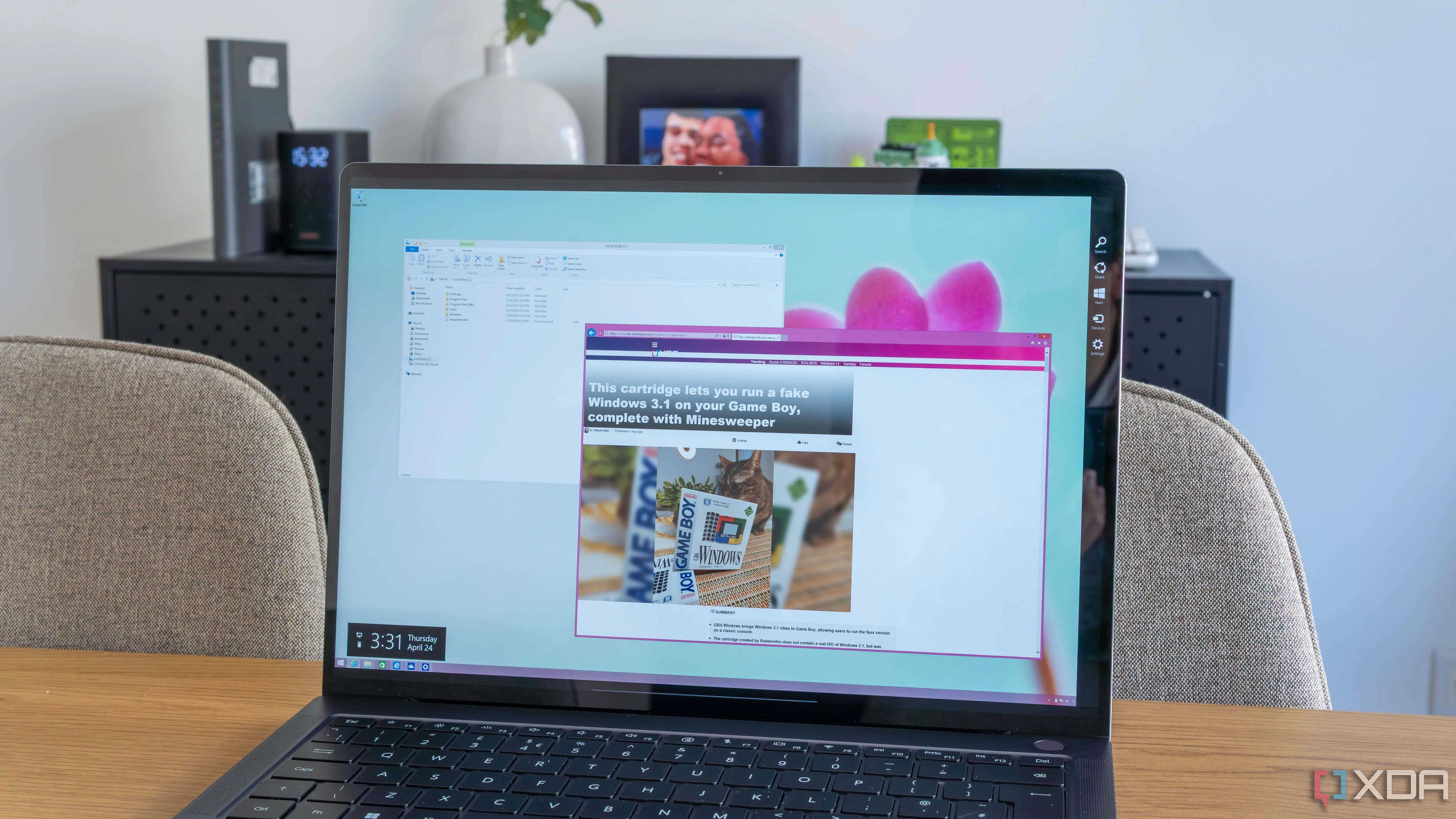 Giao diện File Explorer kèm Ribbon UI trên hệ điều hành Windows 8.1