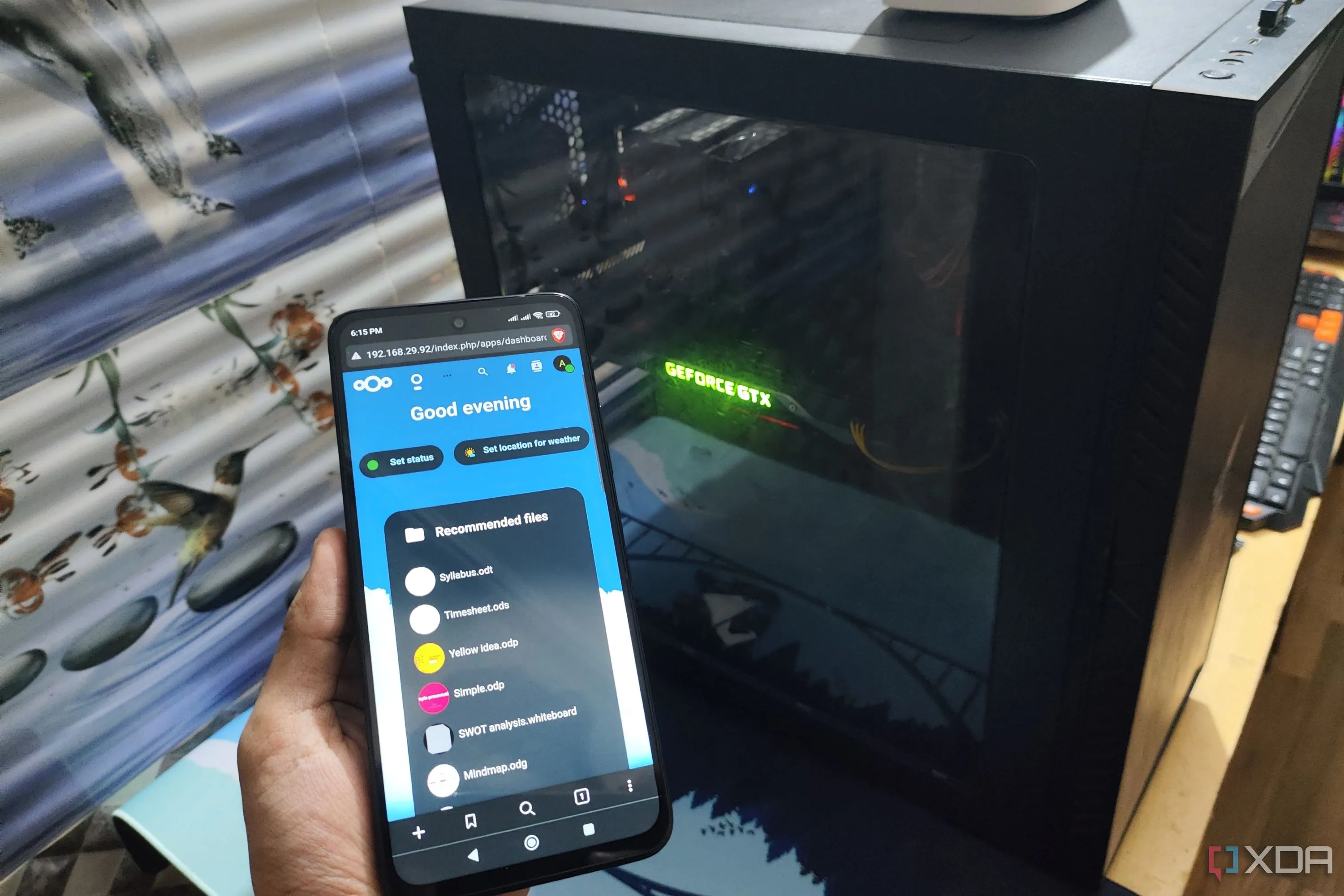 Giao diện người dùng của Nextcloud hiển thị trên điện thoại Poco M6 Pro, minh họa một trong nhiều công cụ tự host thay thế các ứng dụng đám mây phổ biến.