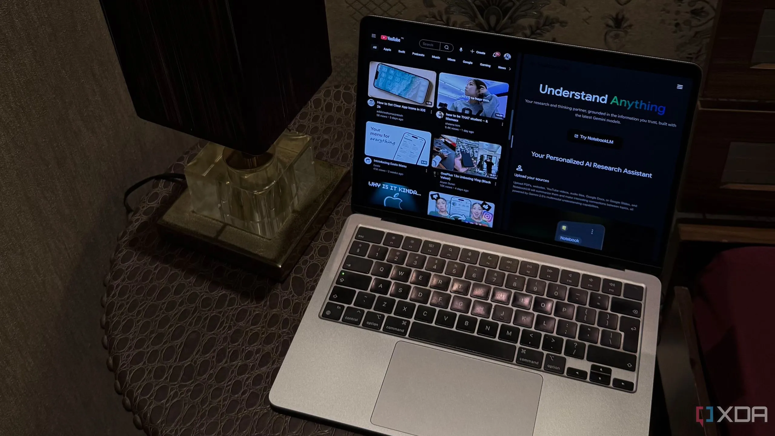 Giao diện NotebookLM hiển thị tóm tắt nội dung video YouTube, giúp người dùng &quot;tiêu thụ&quot; thông tin nhanh chóng