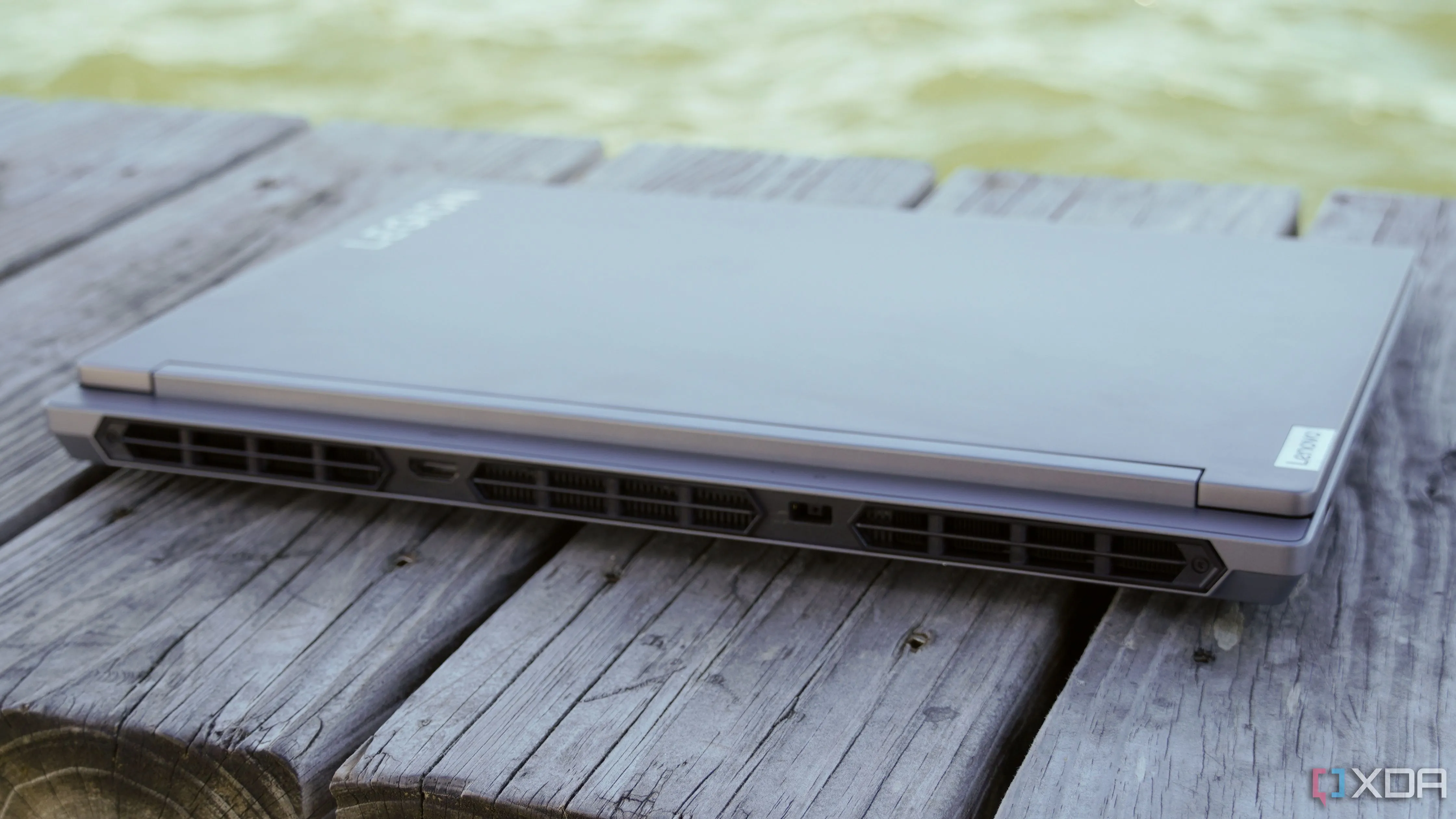 Hệ thống thoát khí của laptop Legion 5