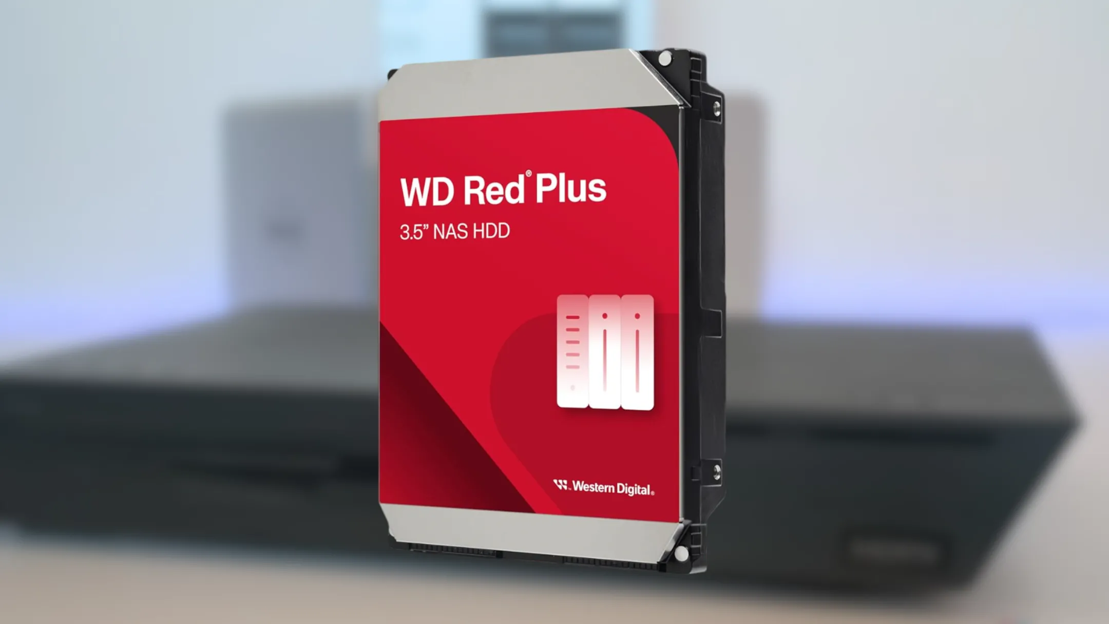 Hình ảnh chi tiết ổ cứng HDD Western Digital WD Red Plus cho NAS, thể hiện các thông số kỹ thuật