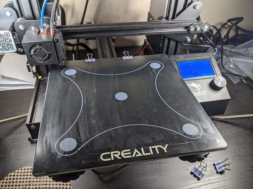 Kiểm tra san phẳng bàn in máy in 3D Ender-3