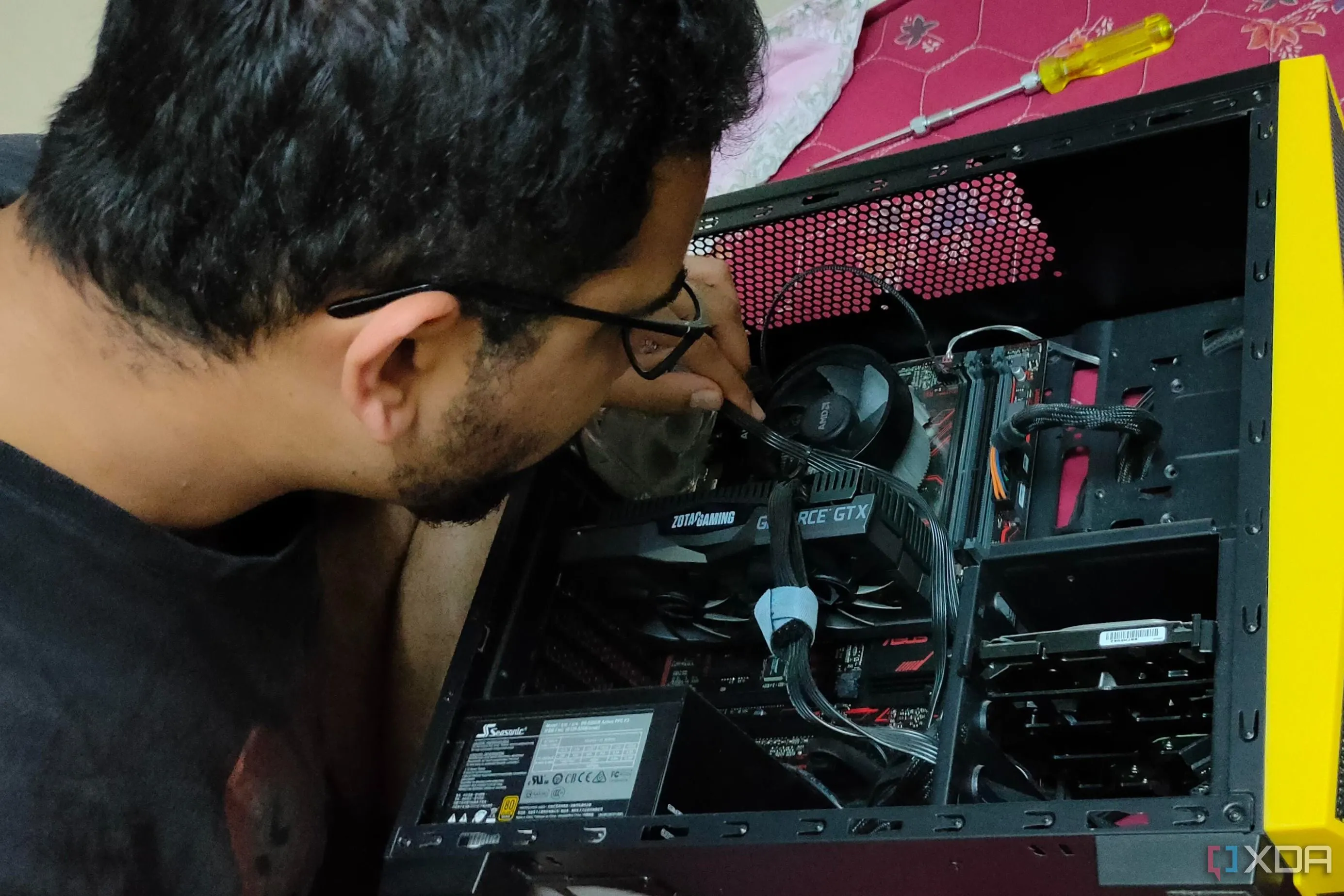 Image default