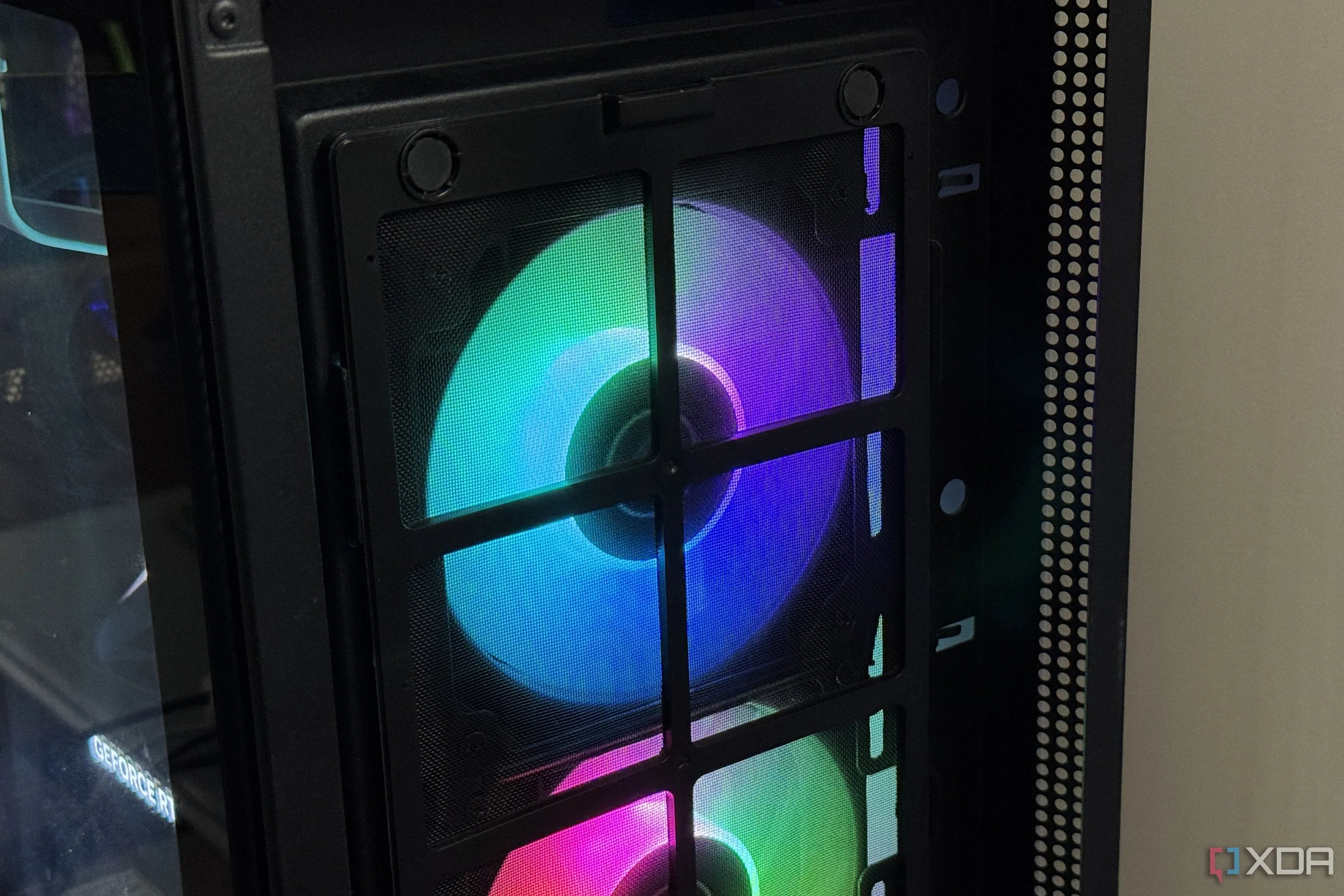 Lọc bụi PC đã được vệ sinh sạch sẽ