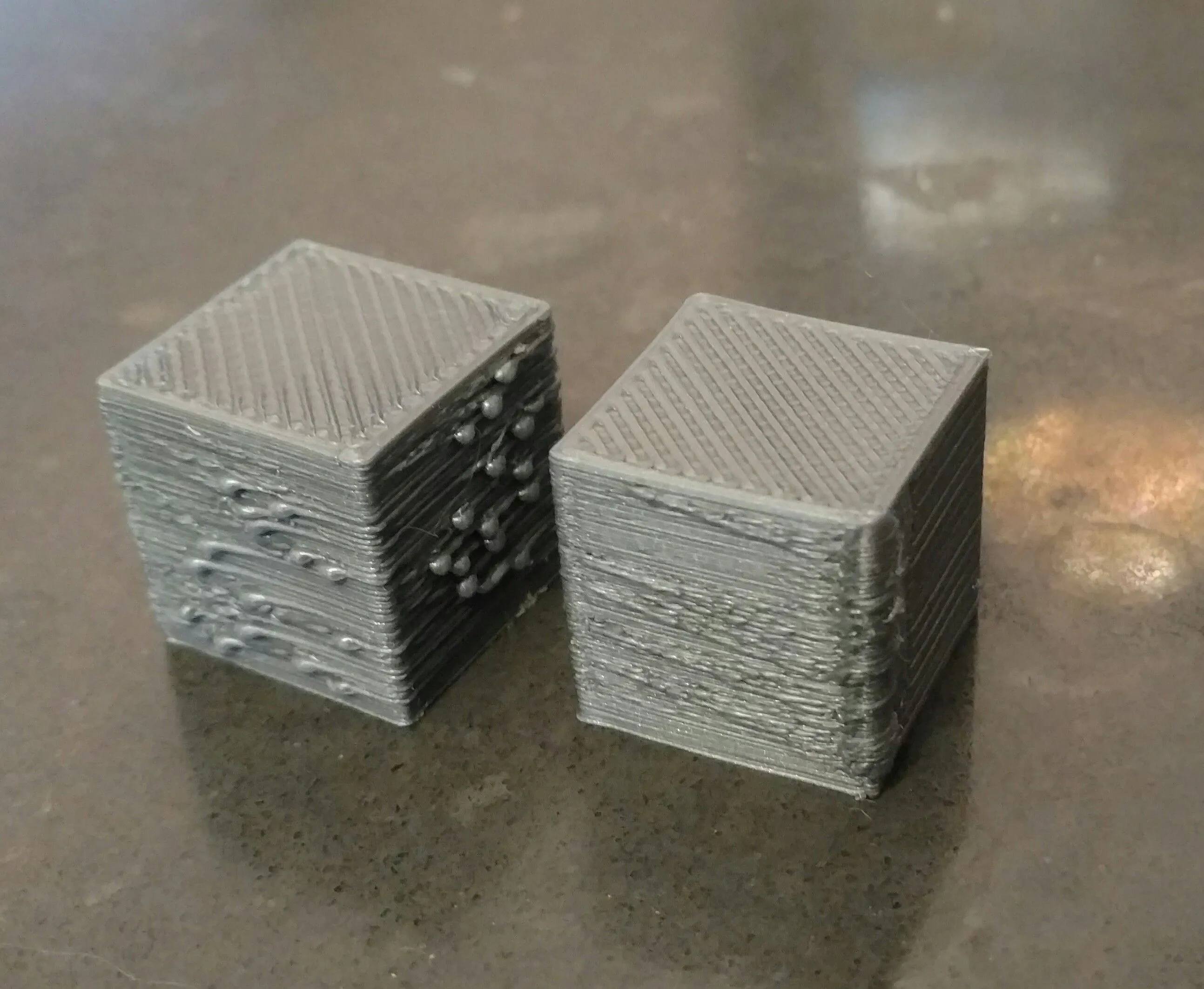 Lớp in bị đùn thừa trên bản in 3D