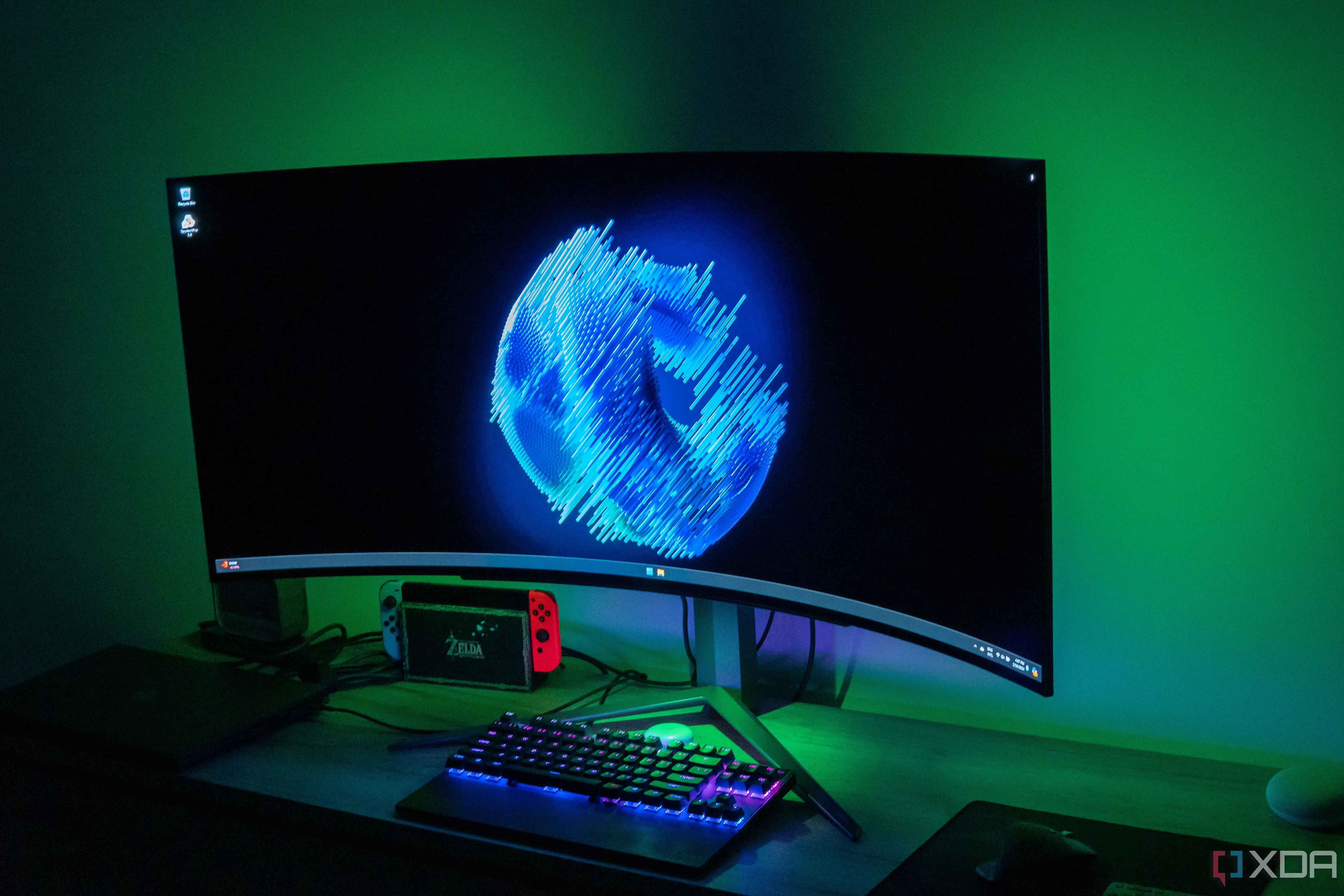 Màn hình cong LG UltraGear 45GR95QE-22-1 OLED mang lại trải nghiệm chơi game sống động nhưng có rủi ro burn-in.