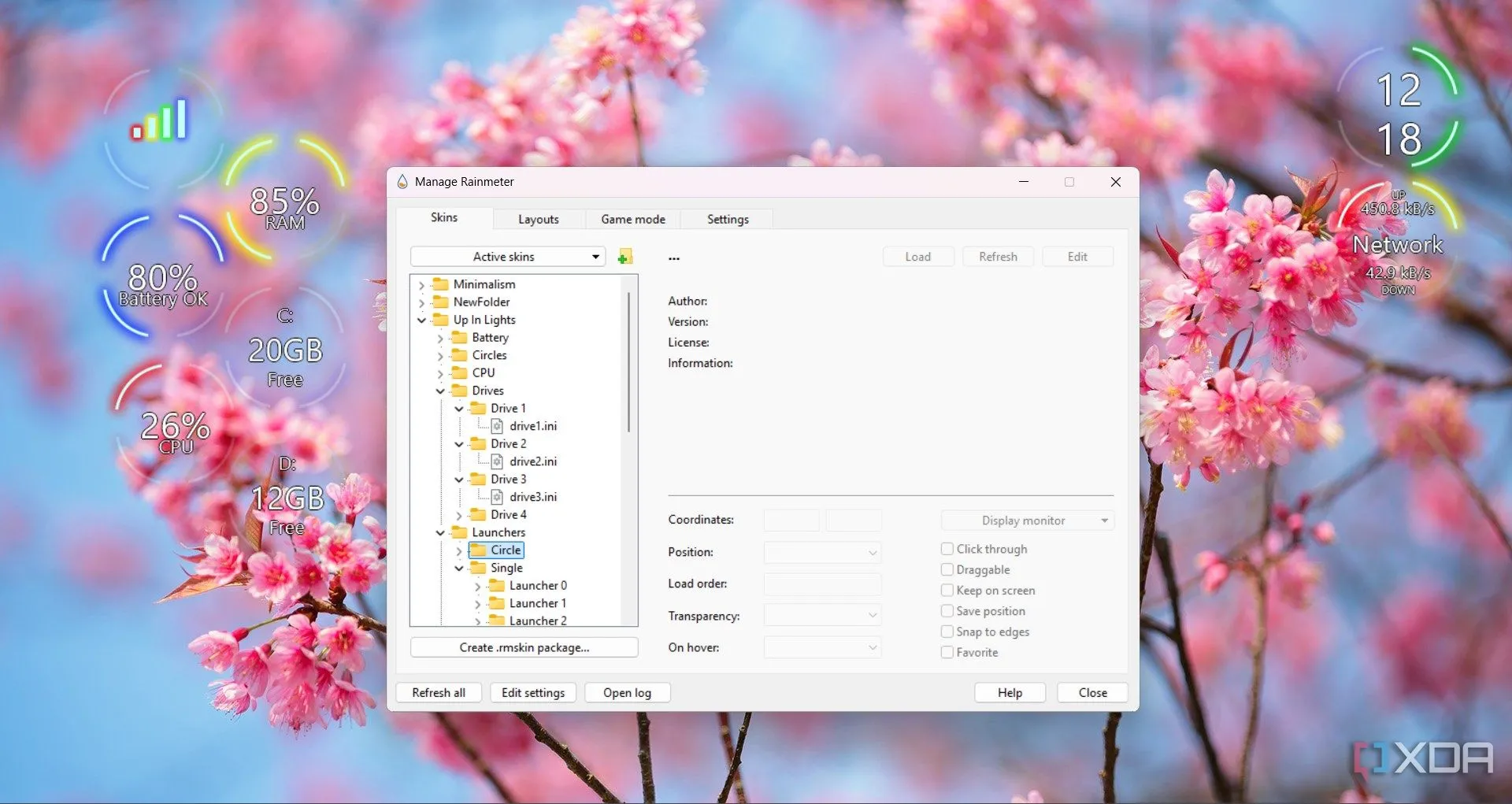 Màn hình desktop Windows 11 với Rainmeter hiển thị các thông số giám sát tài nguyên trực tiếp