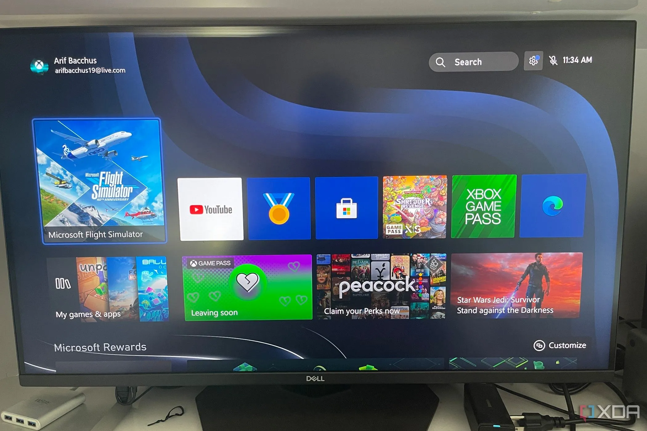Màn hình giao diện Xbox hiển thị quảng cáo các tựa game và dịch vụ trong Xbox Game Pass, minh họa cho chi phí thuê bao game