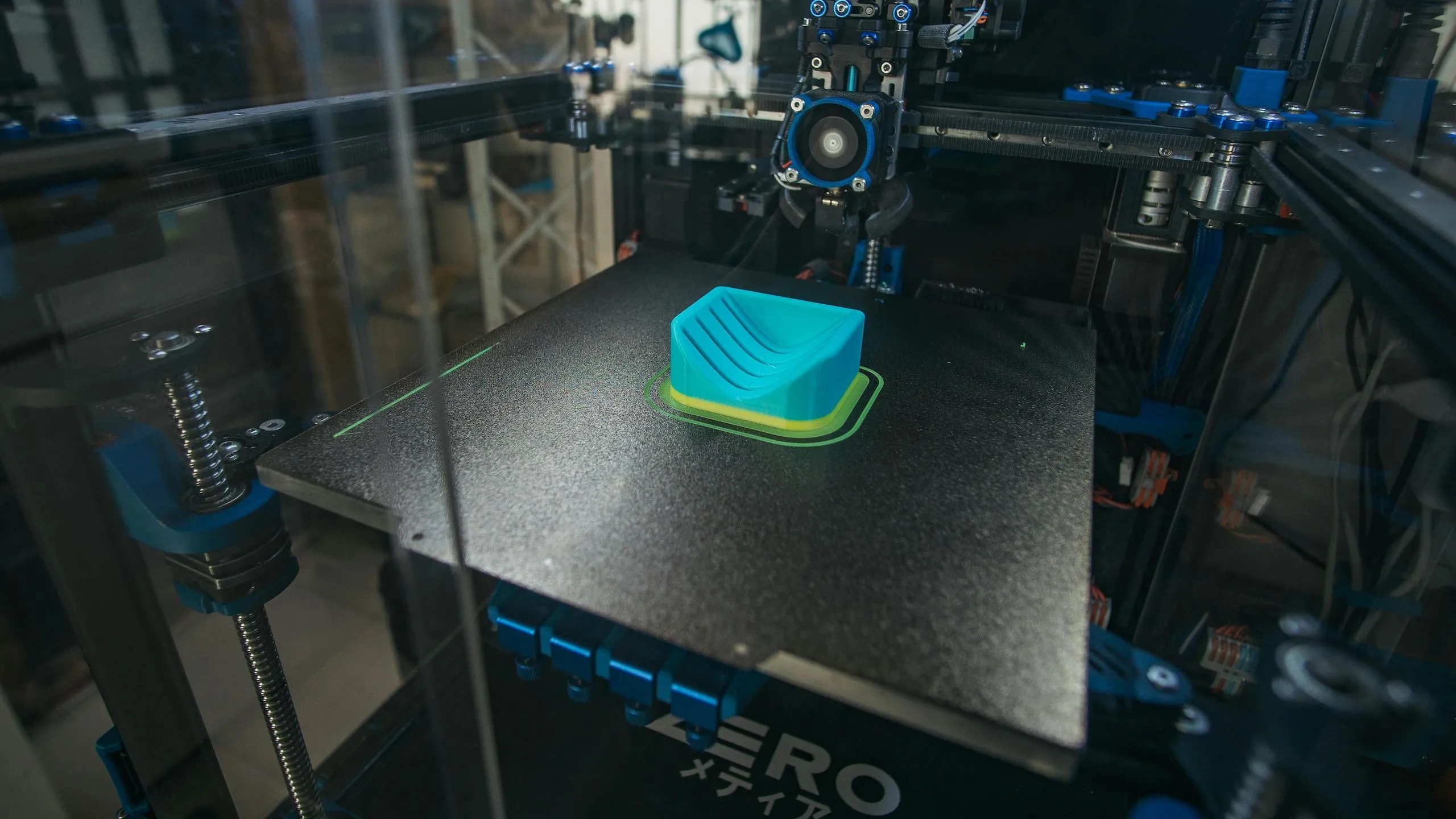 Máy in 3D Zero với các chi tiết in nhỏ