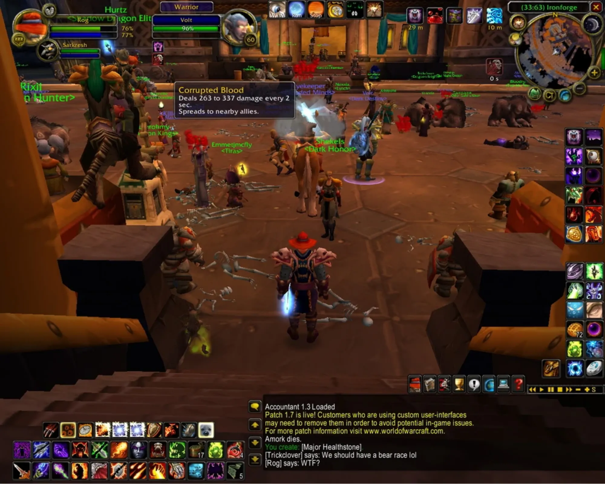 Nhân vật World of Warcraft bị nhiễm hiệu ứng Corrupted Blood gây hại và lây lan