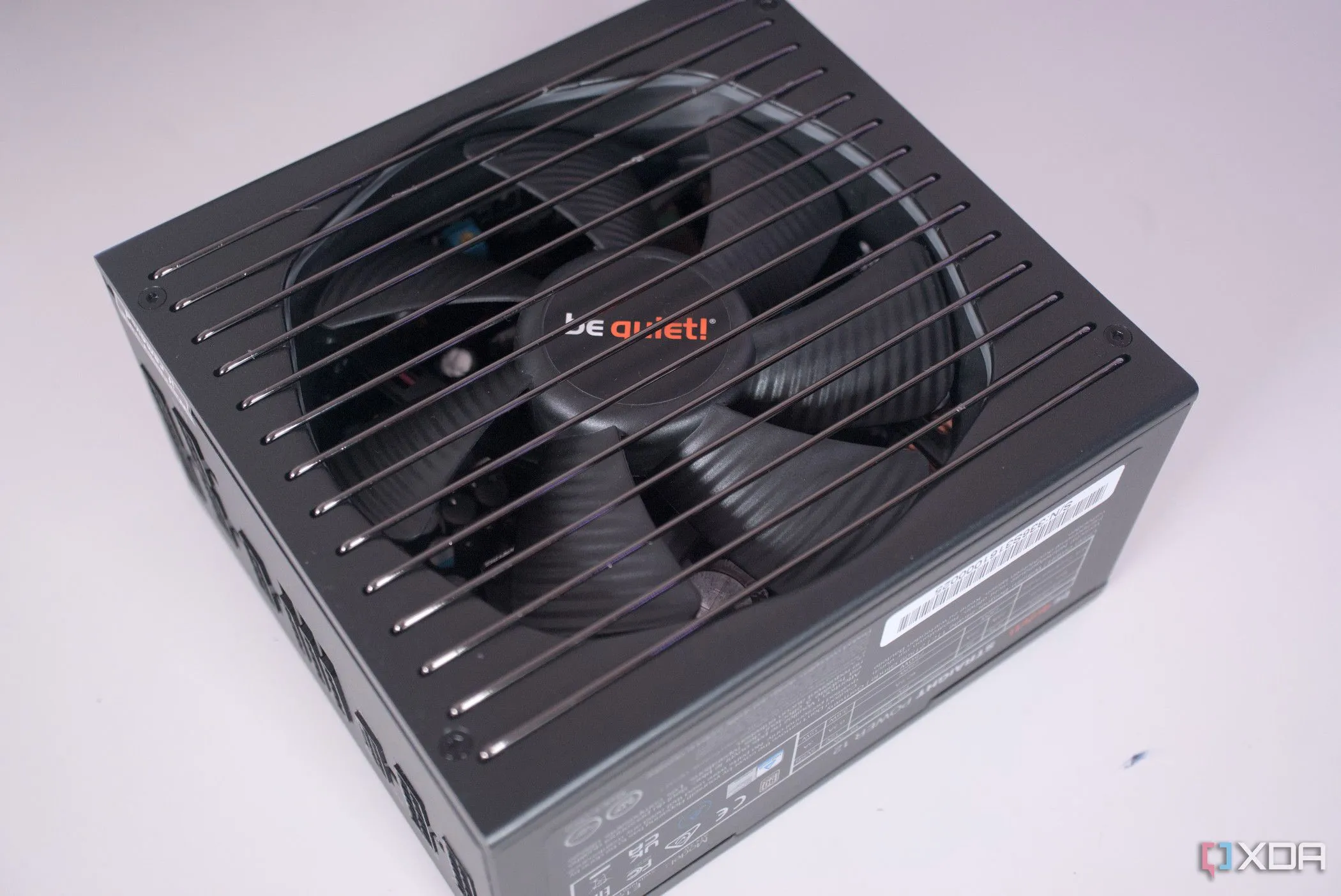 Quạt của bộ nguồn be quiet! Pure Power 12 M 850W