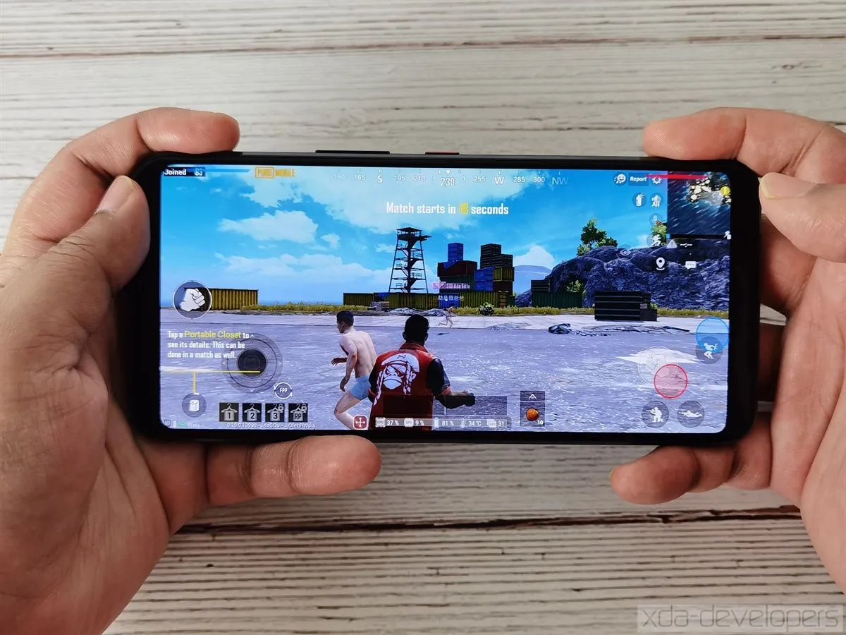 Trải nghiệm chơi game trên điện thoại ASUS ROG Phone 3