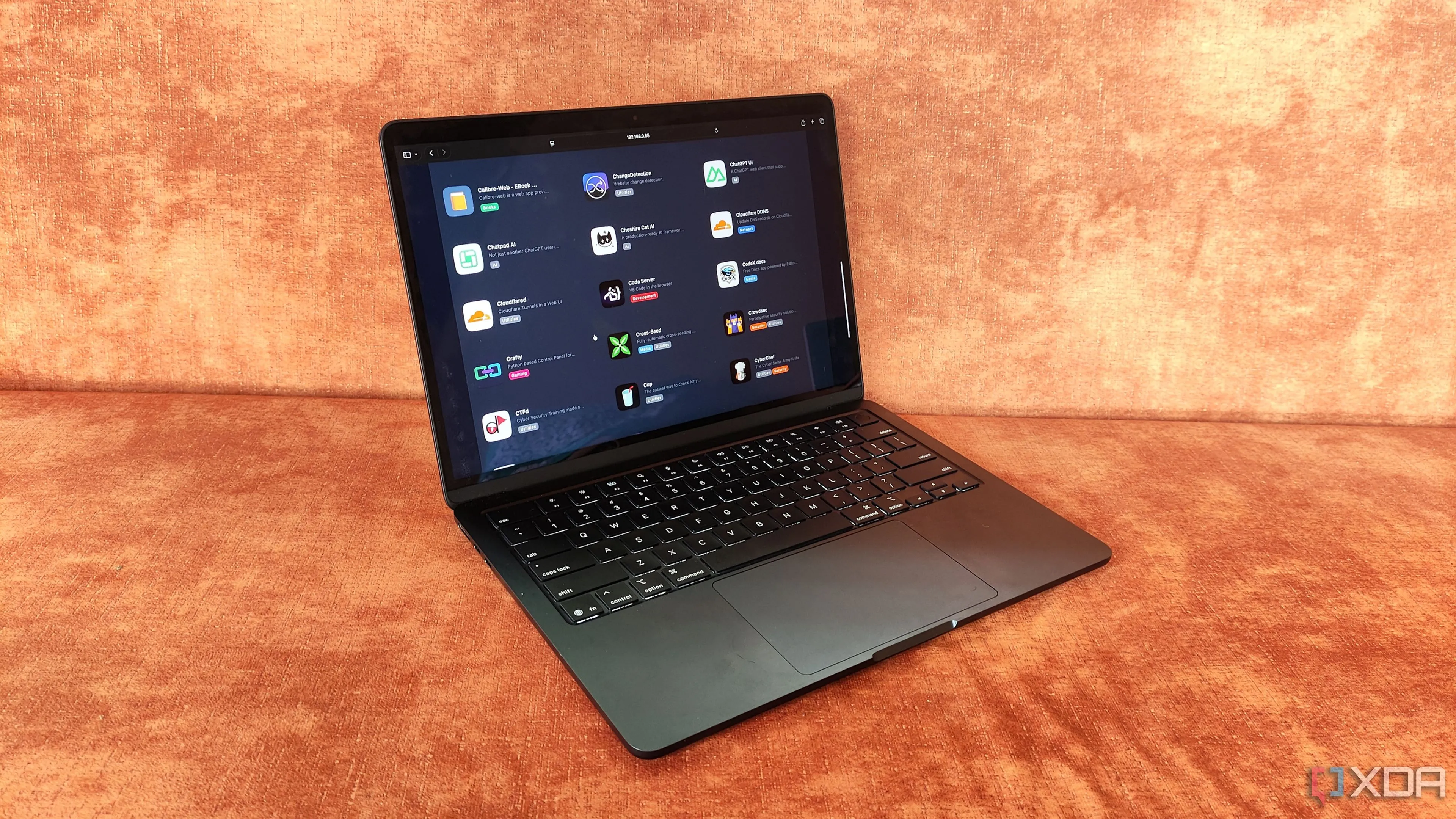 Truy cập giao diện Runtipi trên MacBook, một giải pháp tự host khác