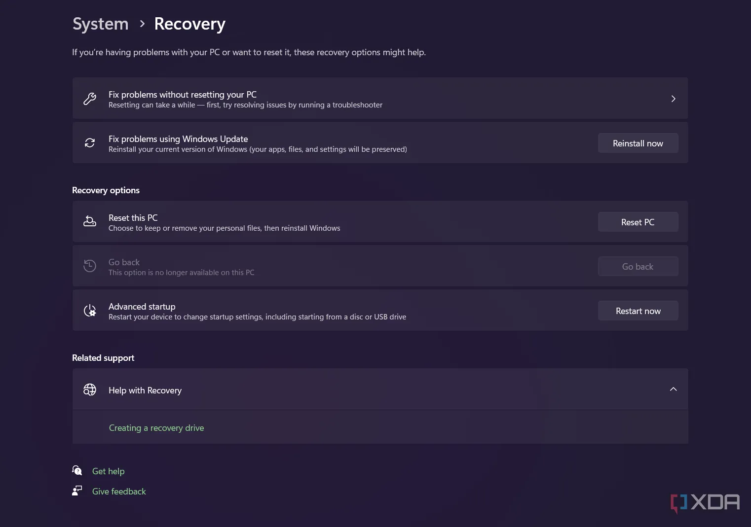 Tùy chọn &quot;Reset this PC&quot; trong cài đặt Windows để cài lại hệ điều hành